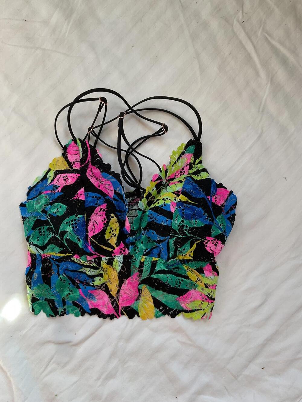 New Victoria’s Secret PINK Tropical Lace Halter Bralette Size S/P